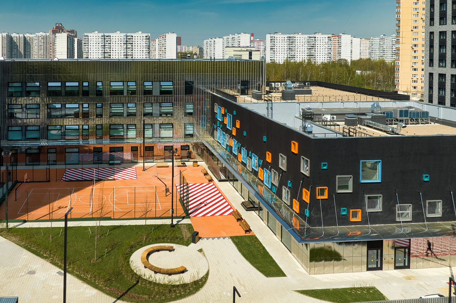 Территория школы №1329